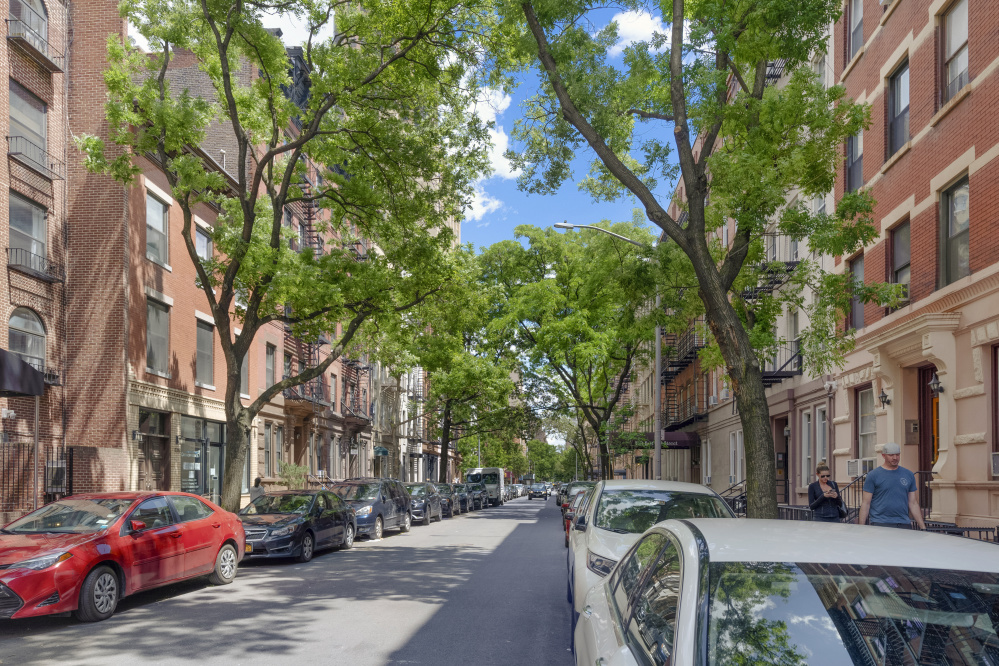 340 E 83rd St, Manhattan, NY 10028 - Photo 7 of 7