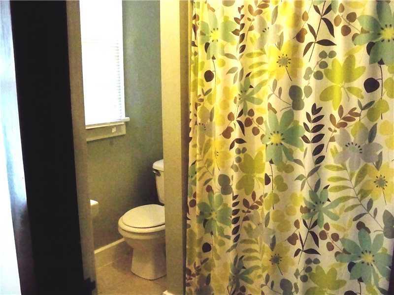 1821 Devonshire Road Coraopolis, PA 15108 - Photo 15 of 18 Gallery Image 15