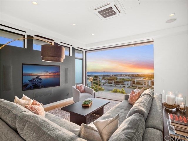 $4,995,000 | 1114 Goldenrod Avenue, Corona del Mar, CA 92625