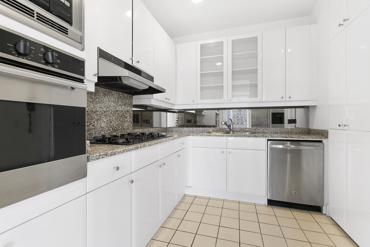 845 United Nations Plaza, Unit 36D Manhattan, NY 10017 - Photo 7 of 27