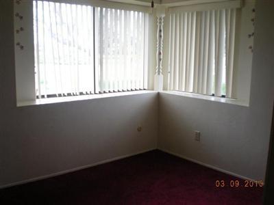 8520 Redbank Road Bakersfield, CA 93307 - Photo 8 of 13 Gallery Image 8