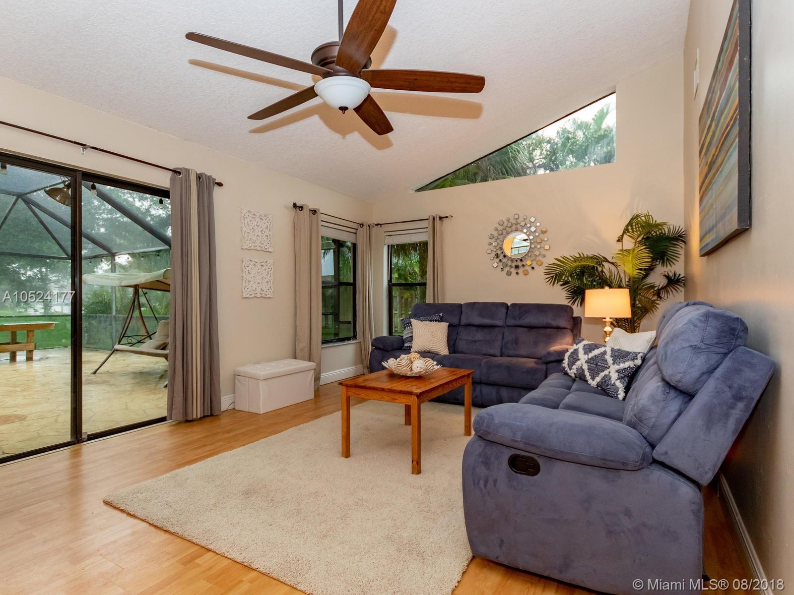 3044 Perriwinkle Circle Davie, FL 33328 - Photo 8 of 60