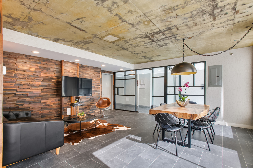 557 Hart Street, Unit 2C Brooklyn, NY 11221 - Photo 2 of 6