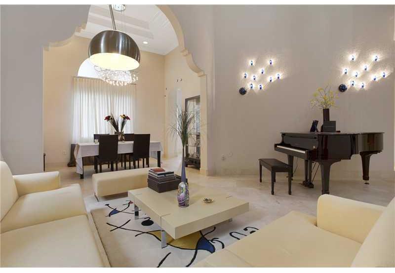 Doral Isles Doral, FL 33178 - Photo 2 of 19