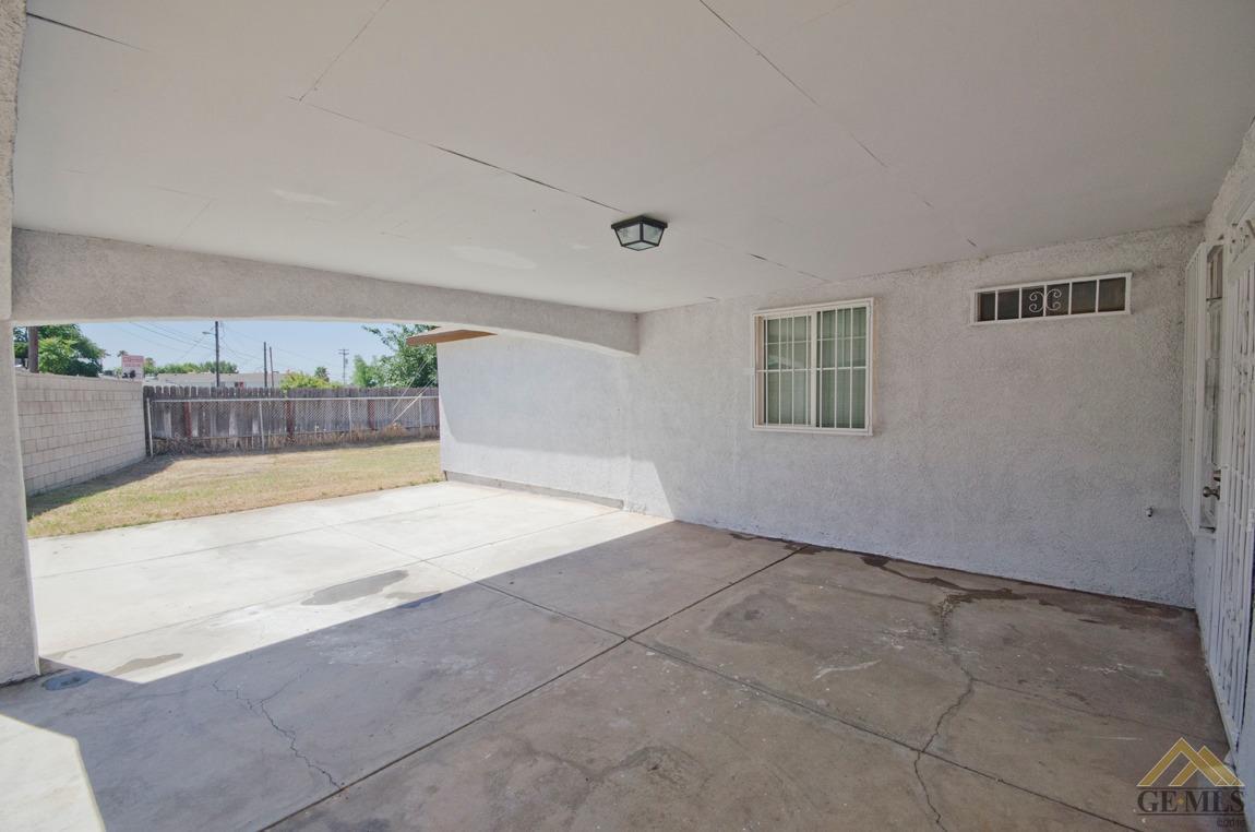 911 Sandra Drive Bakersfield, CA 93304 - Photo 20 of 31