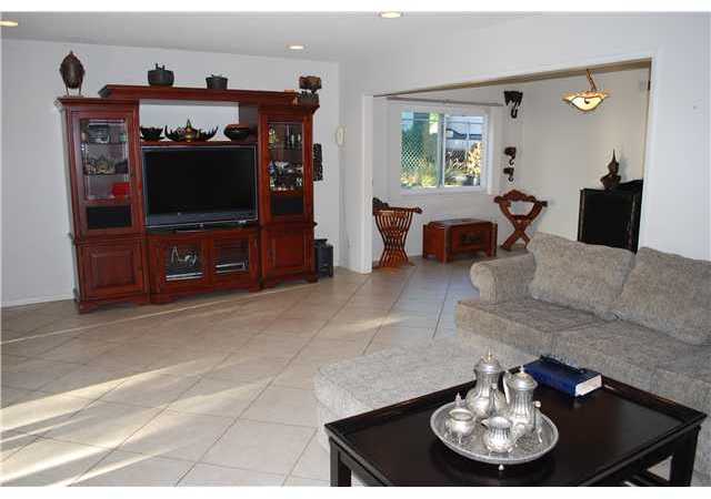 3922 Agua Dulce Boulevard Spring Valley, CA 91977 - Photo 10 of 25 PLENTY OF ROOM FOR ENTERTAINMENT SYSTEMS