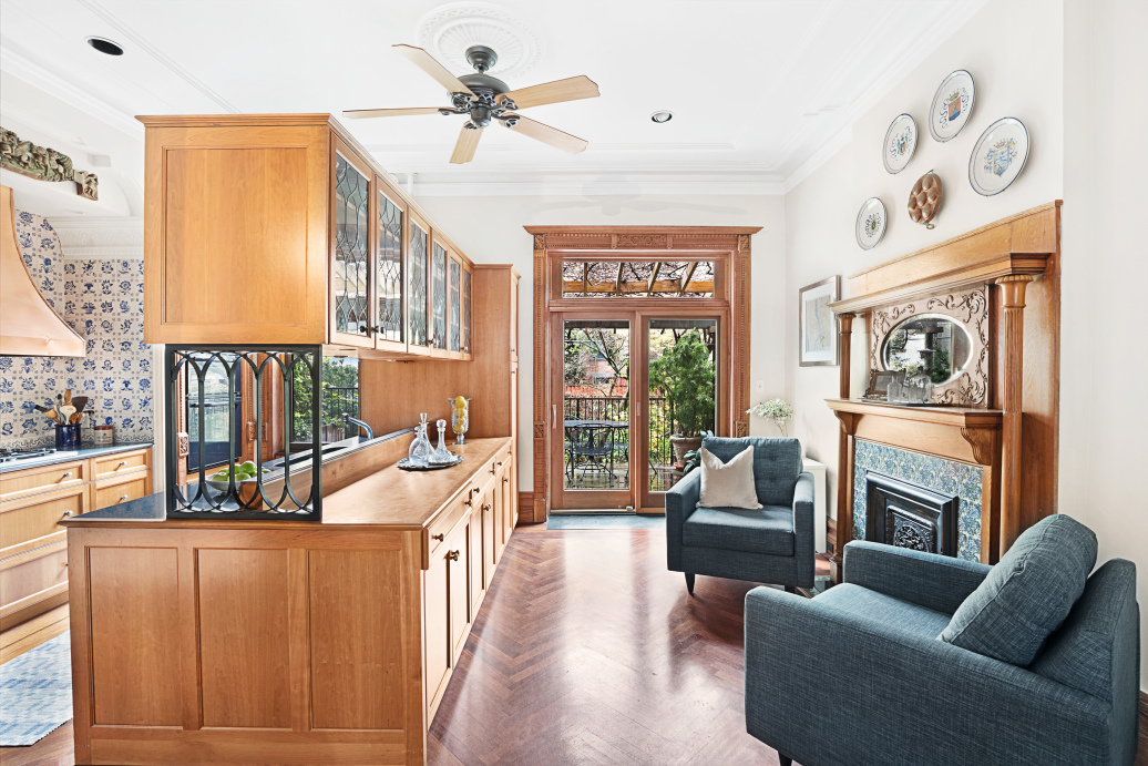 548 2nd Street Brooklyn, NY 11215 - Photo 3 of 15