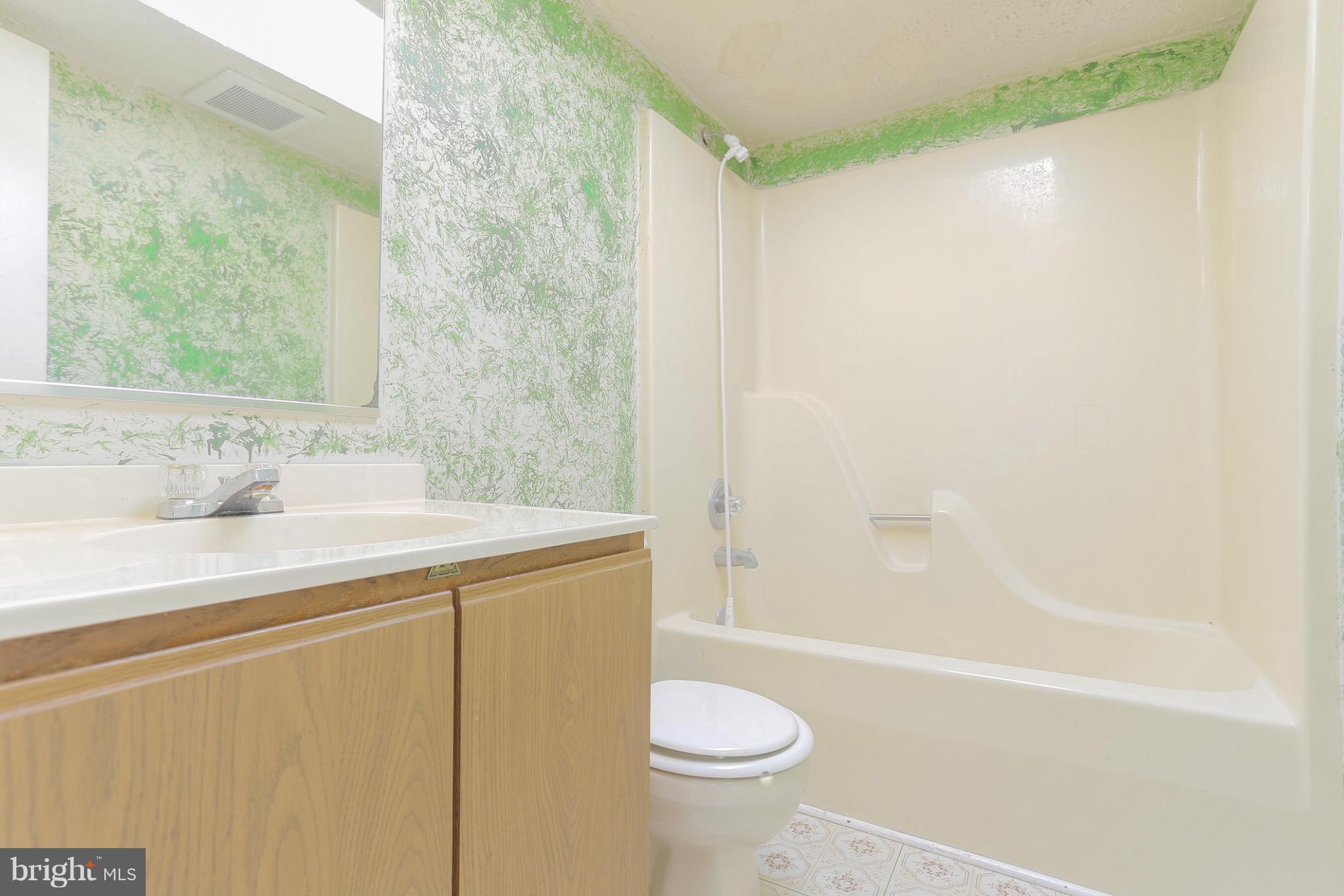 7114 Wright Road Hanover, MD 21076 - Photo 11 of 26