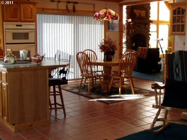 17755 Mountain View Road Sisters, OR 97759 - Photo 6 of 16 Gallery Image 6