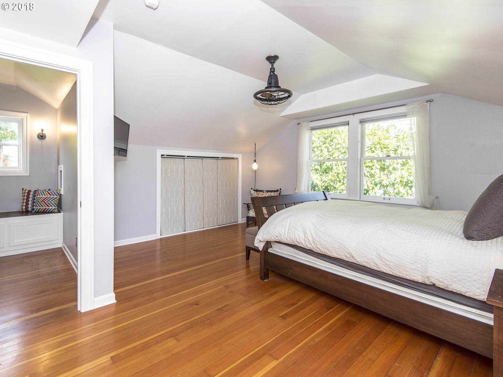 7221 Southwest Brier Place Portland, OR 97219 - Photo 17 of 32 Gallery Image 17