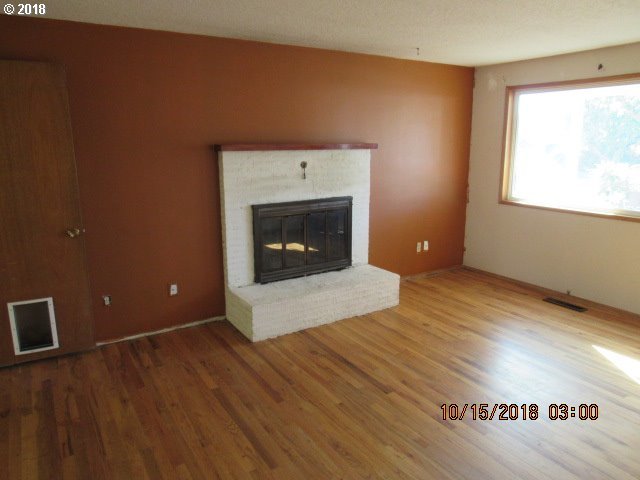 2190 Umpqua Road Woodburn, OR 97071 - Photo 3 of 23 Gallery Image 3