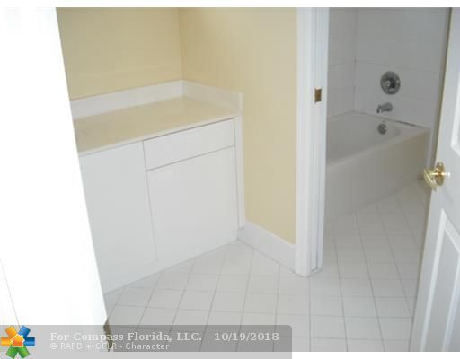 Olympia Wellington, FL 33414 - Photo 9 of 15