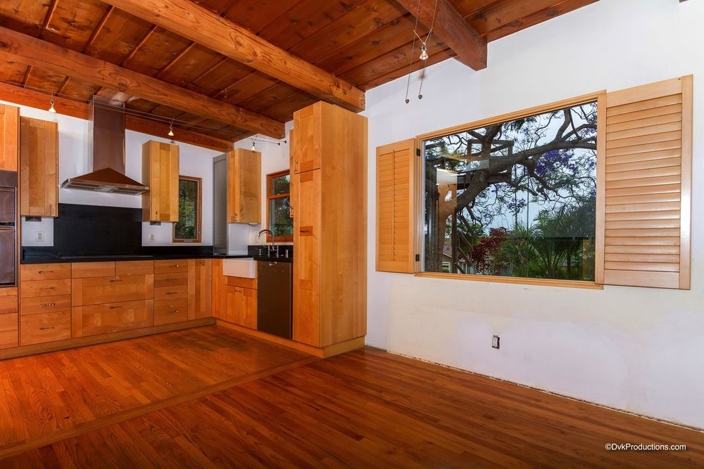 615 Arden Drive Encinitas, CA 92024 - Photo 6 of 20