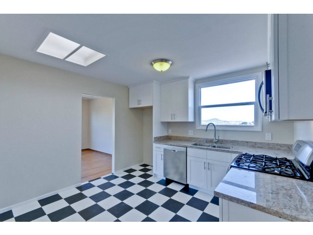 293 Palisades Drive Daly City, CA 94015 - Photo 12 of 25