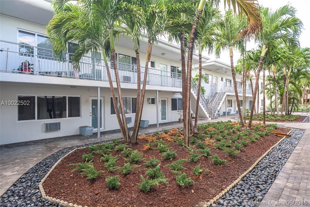 320 86th Street, Unit 1 Miami Beach, FL 33141 - Photo 18 of 20