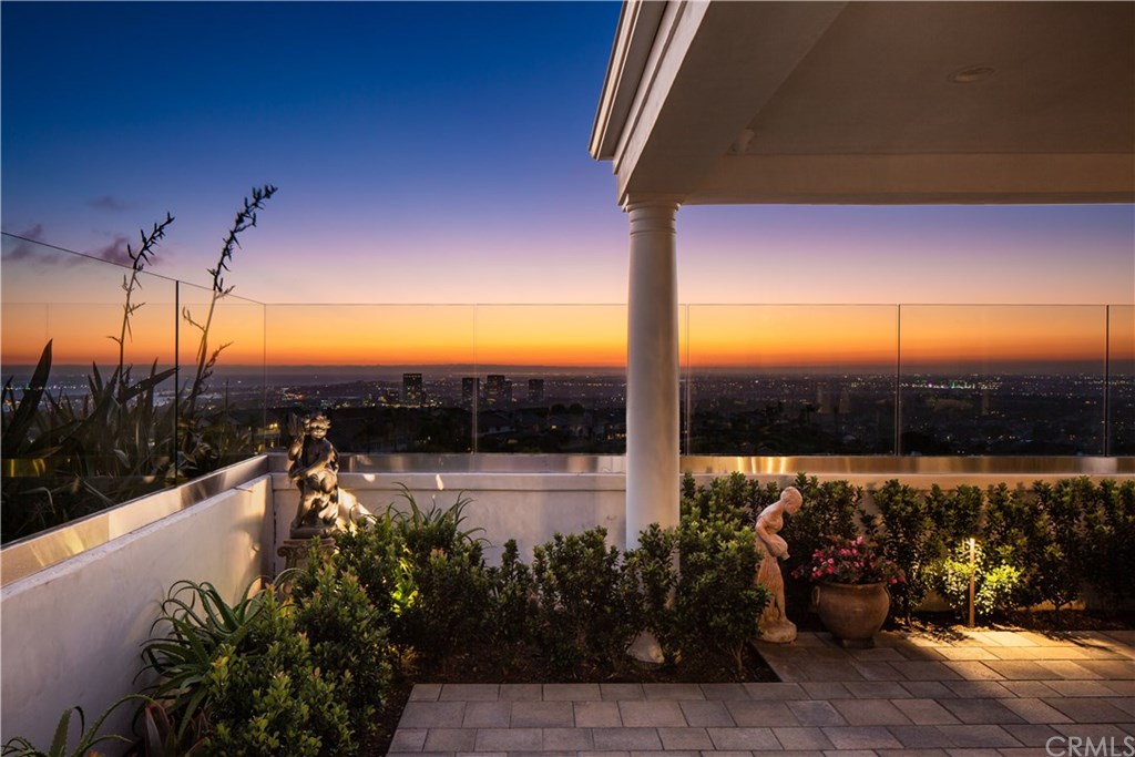 69 Montecito Drive Corona del Mar, CA 92625 - Photo 4 of 33