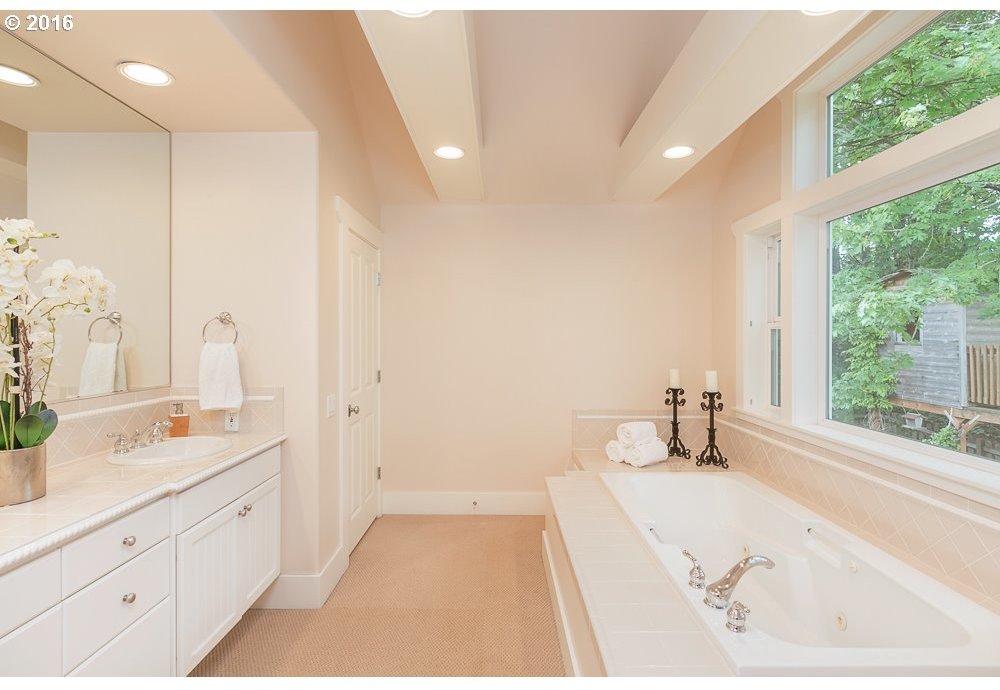 1139 Northwest Mayfield Road Portland, OR 97229 - Photo 21 of 26 Gallery Image 21