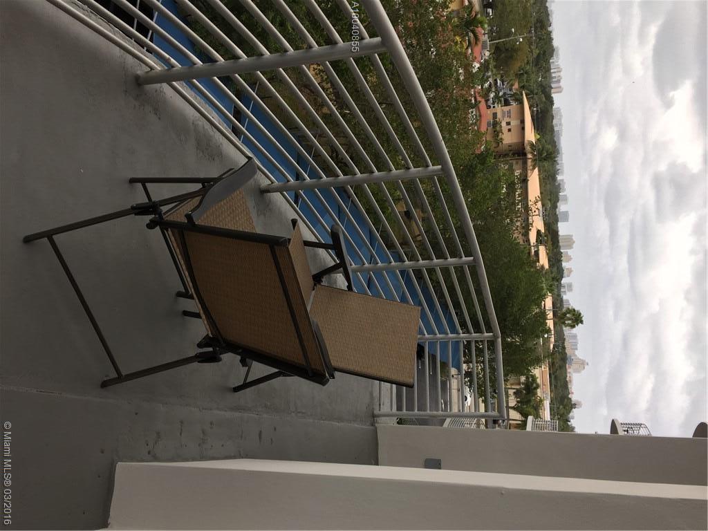 Ojus Miami, FL 33179 - Photo 2 of 12