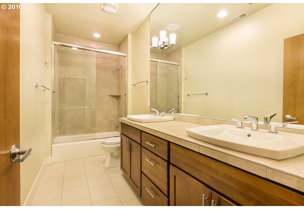 6009 Southwest Patton Road Portland, OR 97221 - Photo 26 of 32 Gallery Image 26