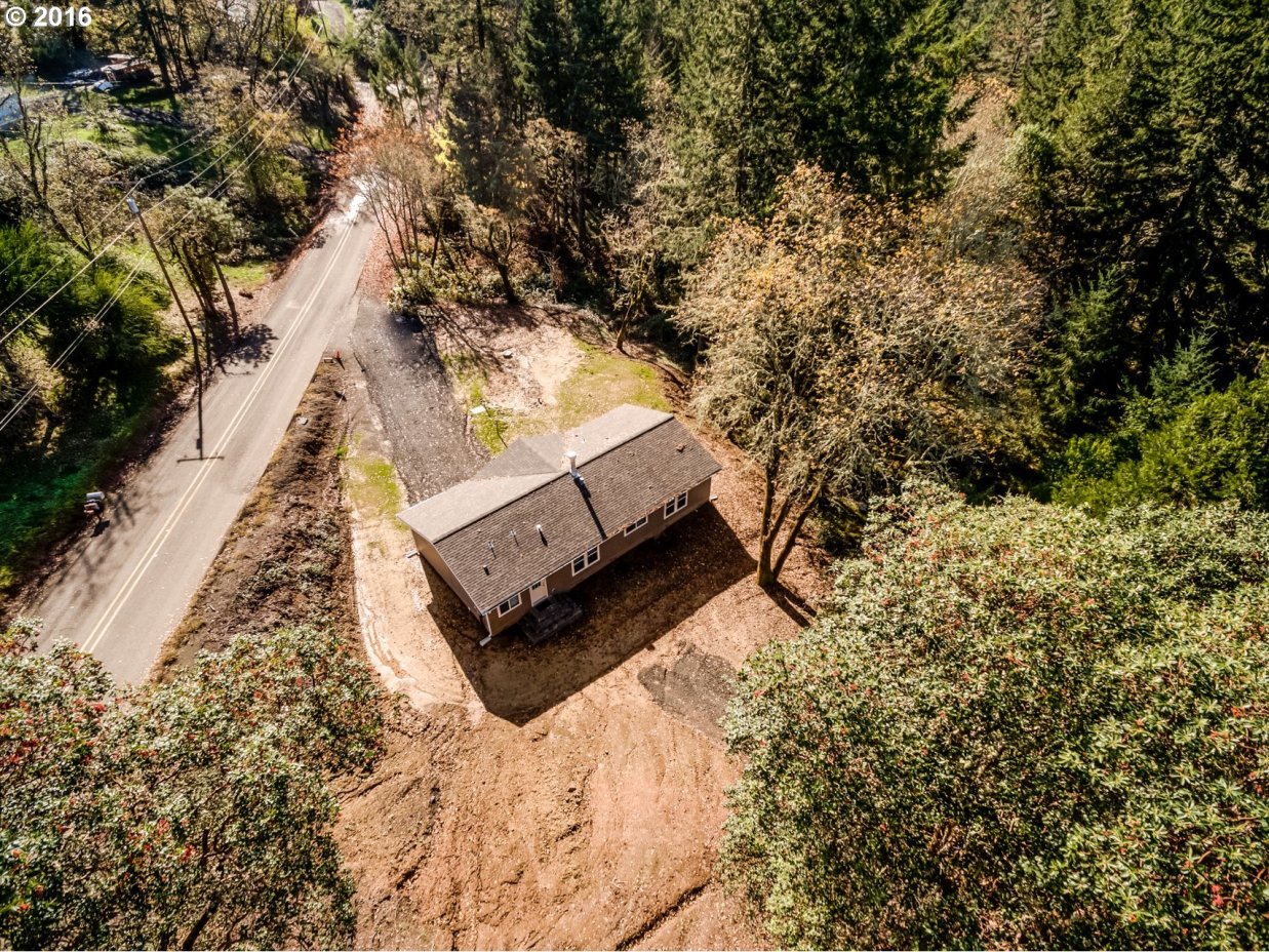 574 Union Gap Loop Oakland, OR 97462 - Photo 3 of 29 Gallery Image 3