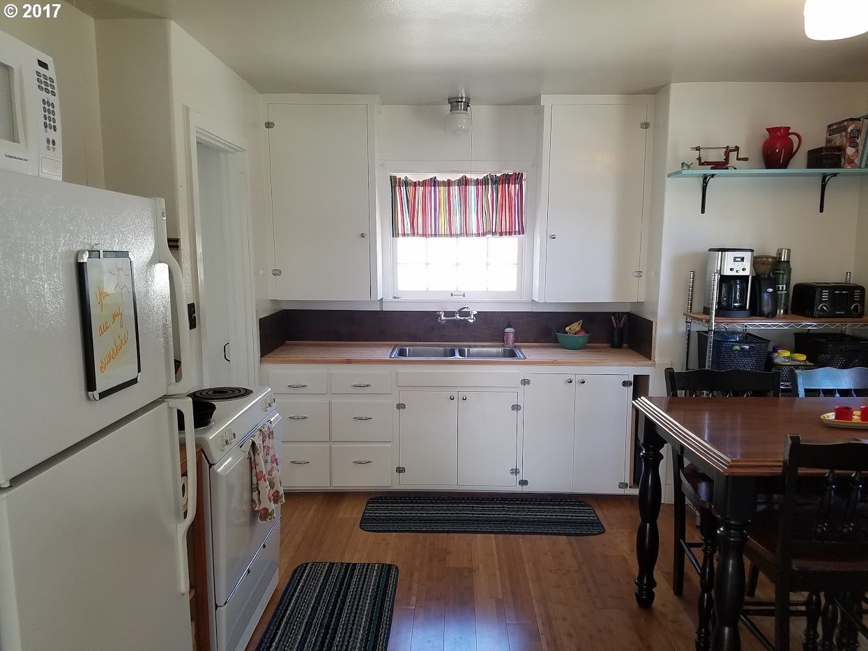 625 Northwest 8th Street Pendleton, OR 97801 - Photo 5 of 20