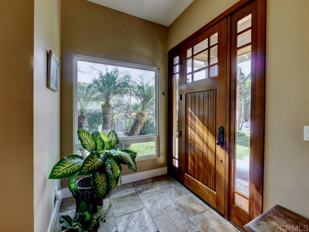 508 North Rios Avenue Solana Beach, CA 92075 - Photo 3 of 23