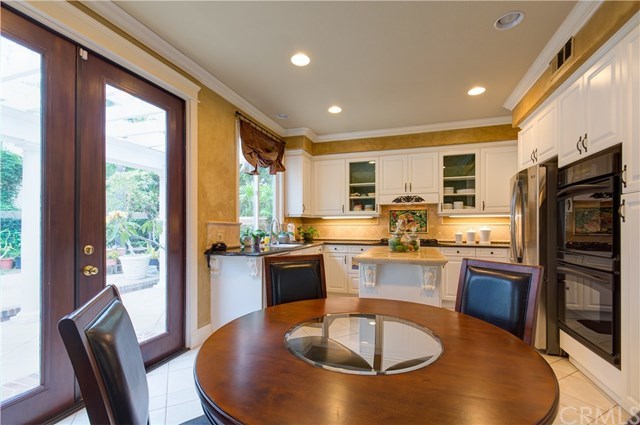 32 Silveroak Irvine, CA 92620 - Photo 10 of 38