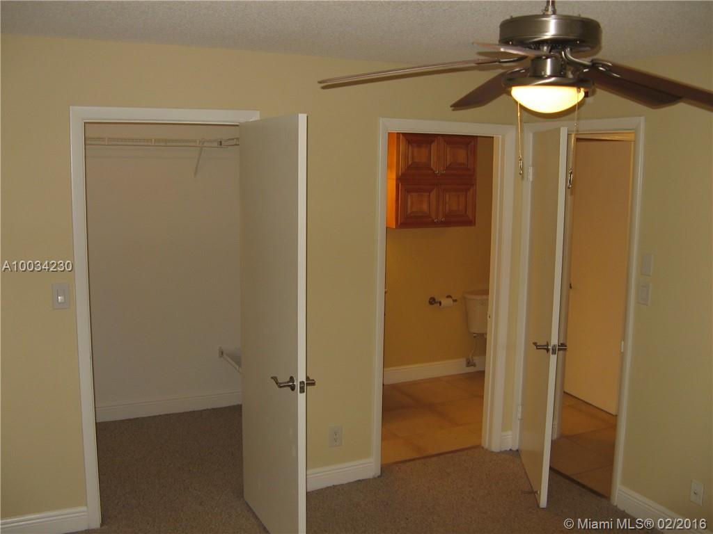 5740 Rock Island Road, Unit 294 Tamarac, FL 33319 - Photo 9 of 20