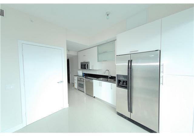 60 Southwest 13th Street, Unit 1421 Miami, FL 33130 - Photo 2 of 23