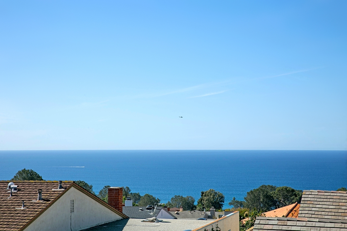 14066 Crest Way Del Mar, CA 92014 - Photo 22 of 23