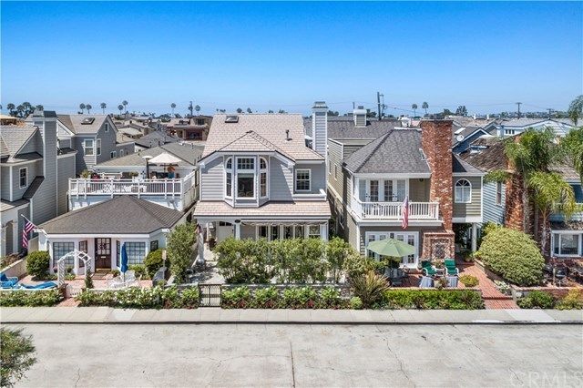 $2,725,000 | 305 Sapphire Avenue, Newport Beach, CA 92662