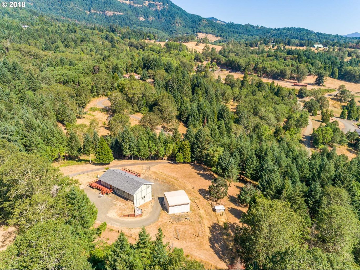 624 Becker Road Roseburg, OR 97471 - Photo 27 of 31