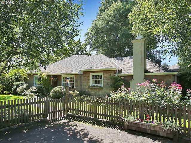 8517 Southwest 58th Avenue Portland, OR 97219 - Photo 1 of 32 Gallery Image 1