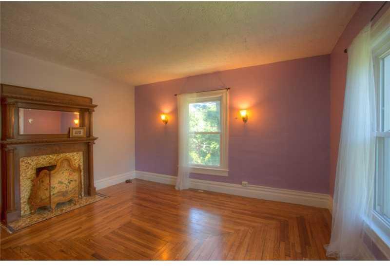 45 Edgecliff Road Rosslyn Farms, PA 15106 - Photo 12 of 17