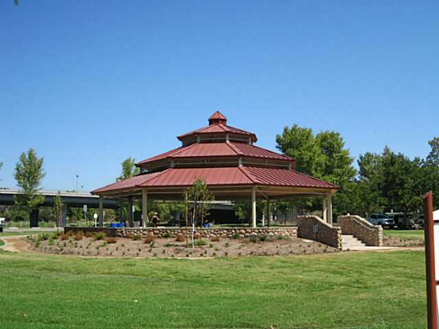 9202 Inverness Road Santee, CA 92071 - Photo 9 of 25 Play at the lakes!