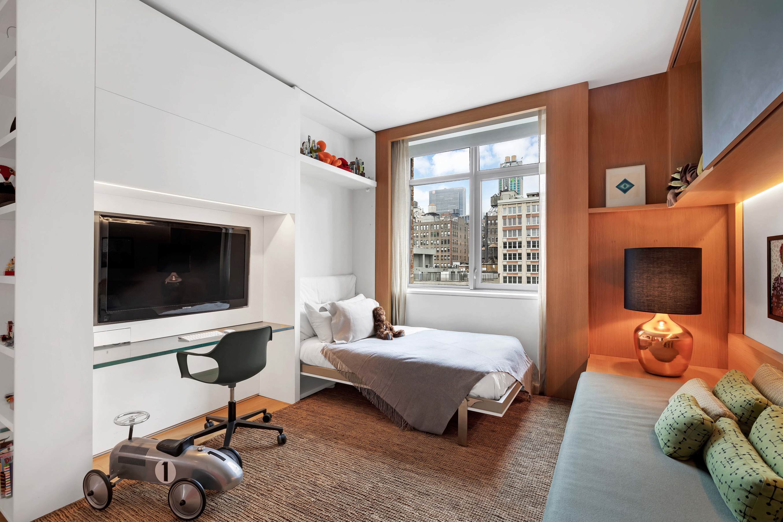 124 West 23rd Street, Unit 9A Manhattan, NY 10011 - Photo 6 of 10