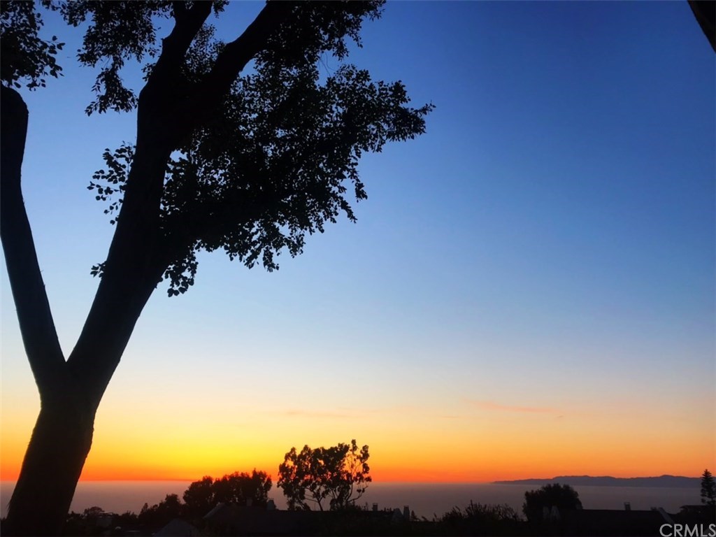 17 Cresta Verde Drive Rolling Hills Estates, CA 90274 - Photo 29 of 31 Stunning Ocean, Sunset and Malibu views from community path