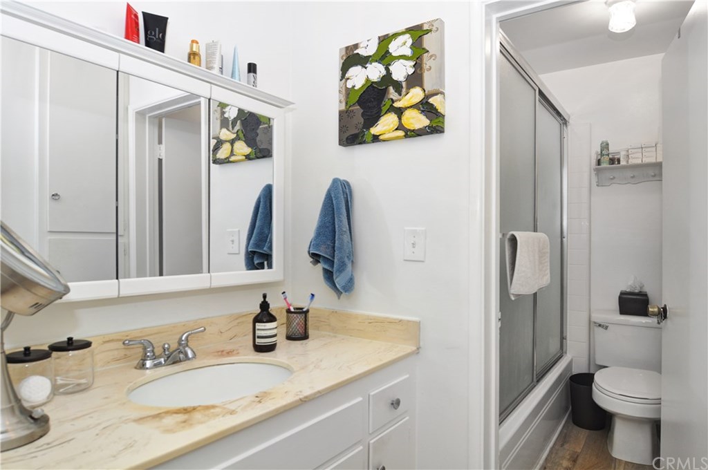 253 17th Street Seal Beach, CA 90740 - Photo 16 of 36 A Full upstairs bathroom with a separate door for two people to utilize