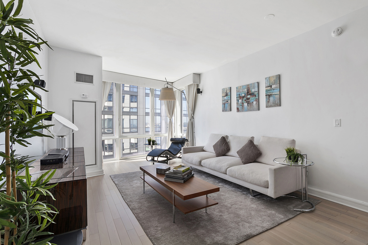 80 Riverside Boulevard, Unit 12N Manhattan, NY 10069 - Photo 1 of 5