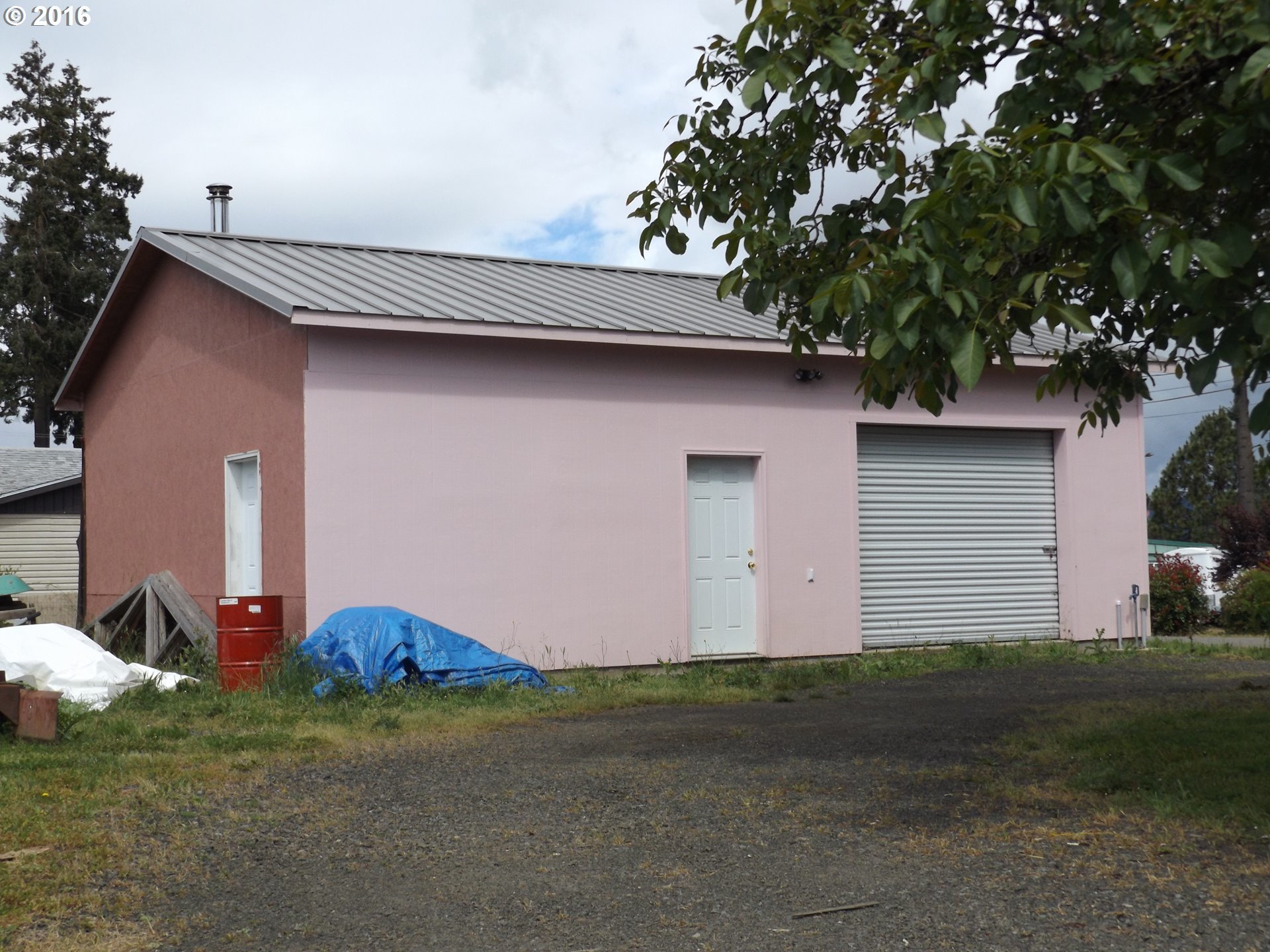 409 South Comstock Road Sutherlin, OR 97479 - Photo 9 of 22 Gallery Image 9