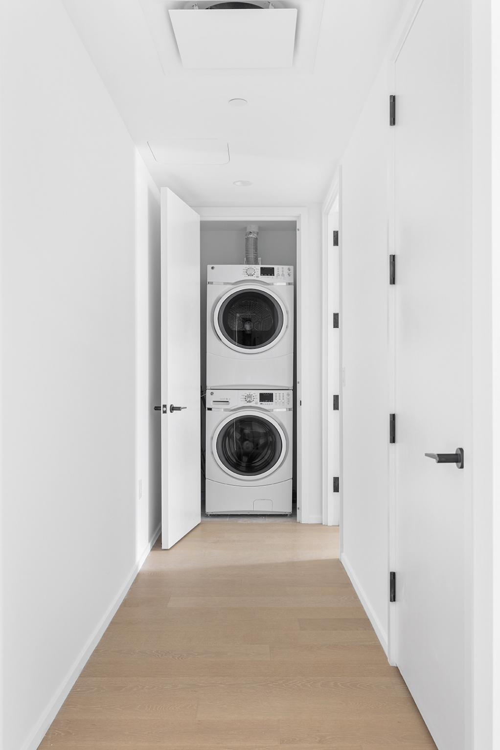 30 Riverside Boulevard, Unit 27C Manhattan, NY 10069 - Photo 8 of 10