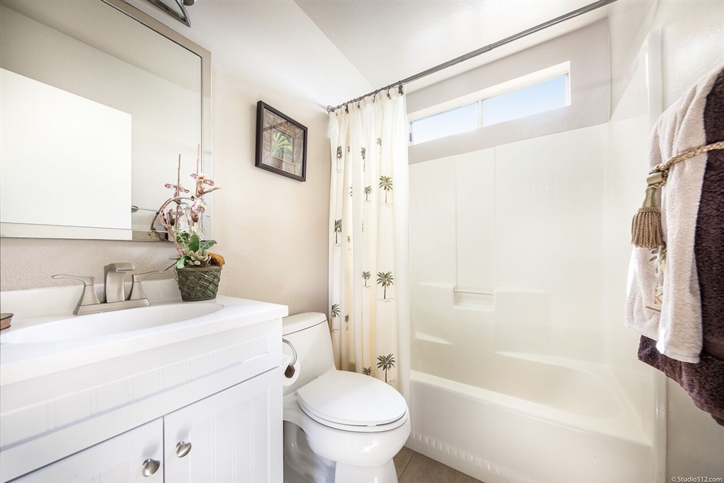 1460 Panorama Ridge Road Oceanside, CA 92056 - Photo 11 of 25 Gallery Image 11