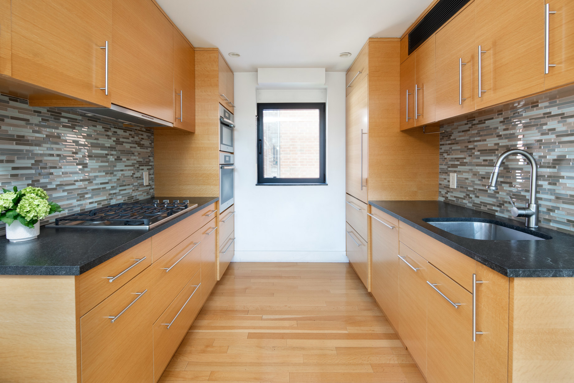 145 Lexington Avenue, Unit PH3 Manhattan, NY 10016 - Photo 4 of 16