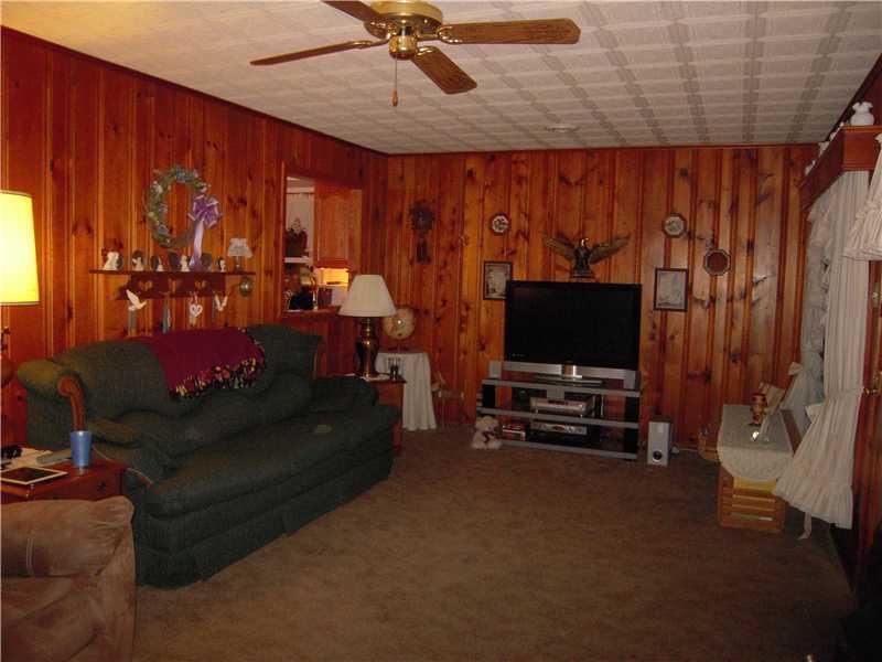 211 Old Hickory Road New Castle, PA 16102 - Photo 13 of 17