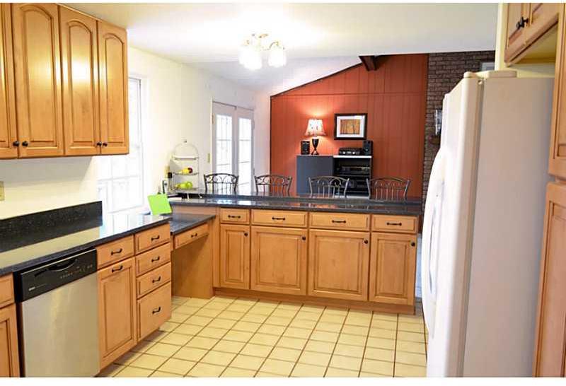 3131 Haberlein Road Gibsonia, PA 15044 - Photo 4 of 24 Gallery Image 4