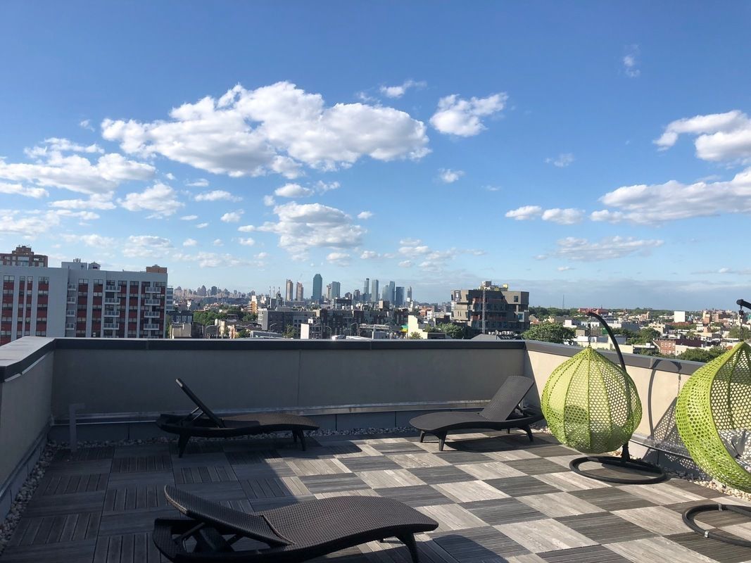 573 Metropolitan Avenue, Unit 5C Brooklyn, NY 11211 - Photo 5 of 7