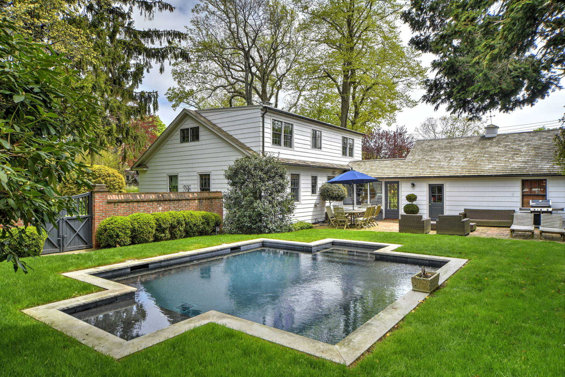 200 Ocean Road Bridgehampton, NY 11932 - Photo 2 of 15