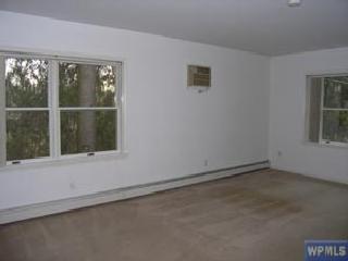 20 Old Mt Kisco Road Armonk, NY 10504 - Photo 3 of 4