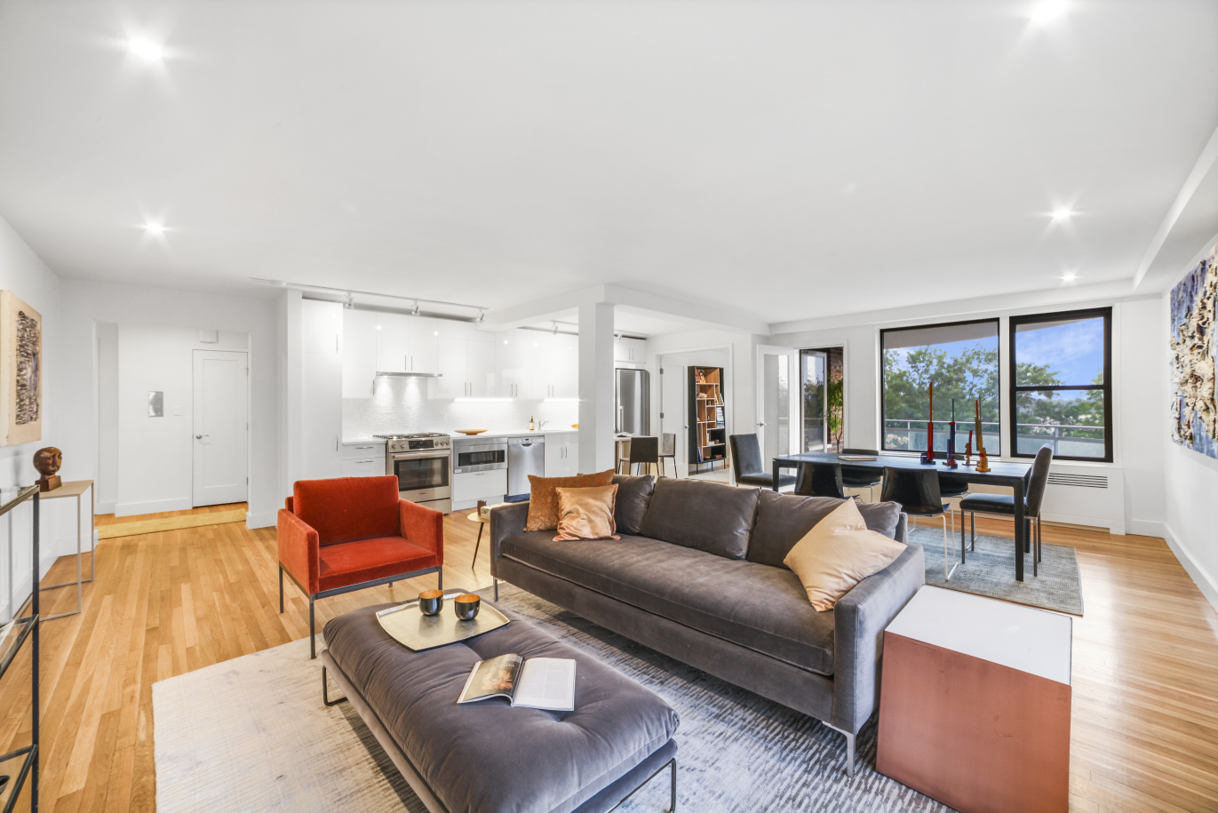 9511 Shore Road, Unit 503 Brooklyn, NY 11209 - Photo 3 of 28