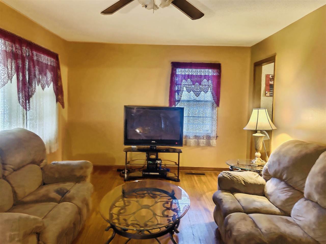 1696 Ronda Street Memphis, TN 38108 - Photo 2 of 6 Gallery Image 2